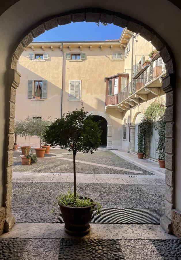 Antiche Colonne Suite Verona Eksteriør bilde